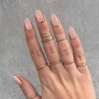 Almond shaped Nails - LeCil